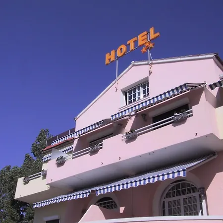 Ξενοδοχείο Logis L'esterella 3*
