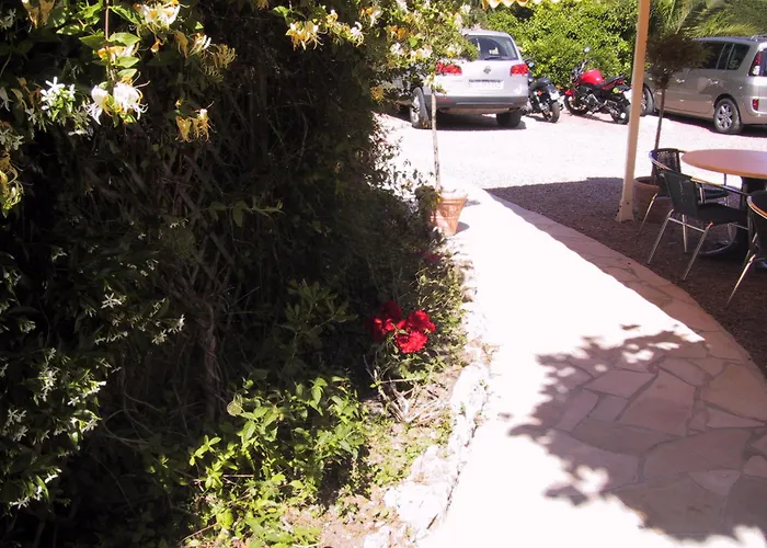 מלון Logis L'esterella