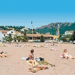 Hotel Logis L'esterella Saint-Raphaël