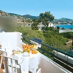 Logis L'esterella 3*
