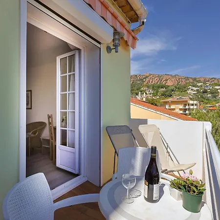 Logis L'esterella Hotel Saint-Raphael (Var)
