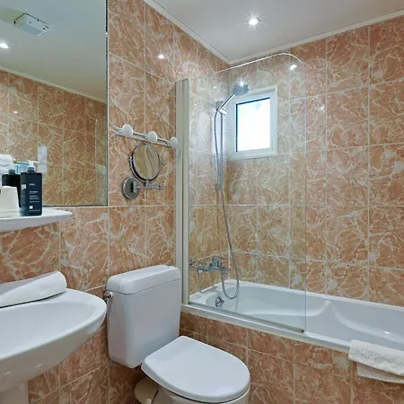 Отель Logis L'esterella 3*