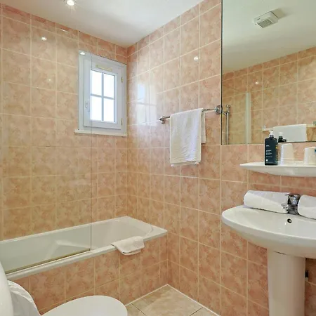 Logis L'esterella Сен-Рафаэль