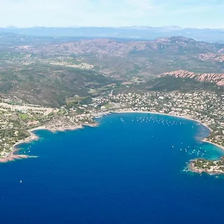 Logis L'esterella Hotel Saint-Raphael (Var)
