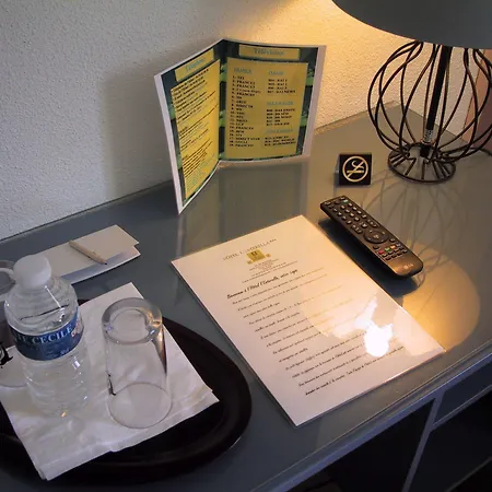 Logis L'esterella Сен-Рафаэль