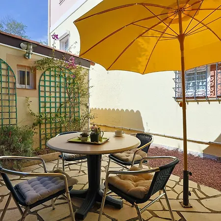 Hotel Logis L'esterella