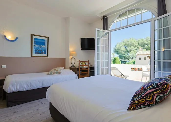 Logis L'esterella Сен-Рафаэль