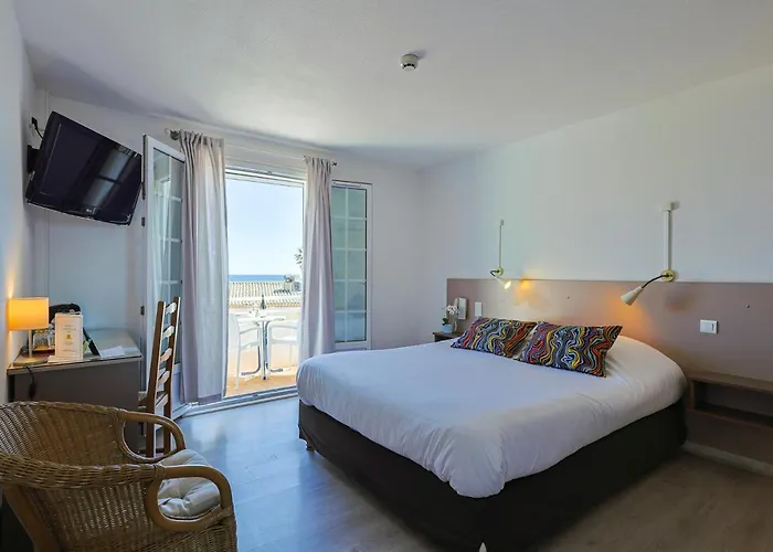 Hotel Logis L'esterella