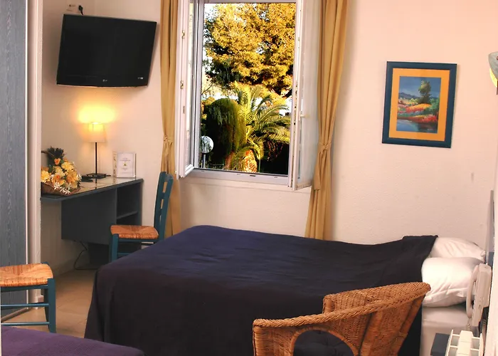 Logis L'esterella Saint-Raphael (Var)